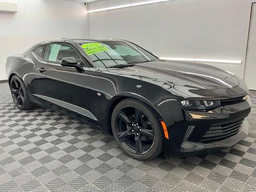Mosaic Black Metallic 2018 Chevrolet Camaro 1LT