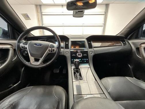 2018 Ford Taurus Limited