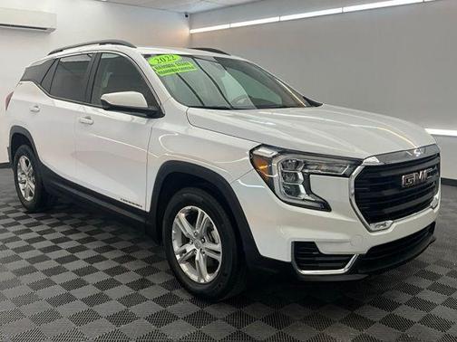 Summit White 2022 GMC Terrain SLE