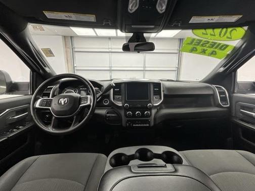 2022 RAM 3500 Big Horn Crew Cab 4x4 8' Box