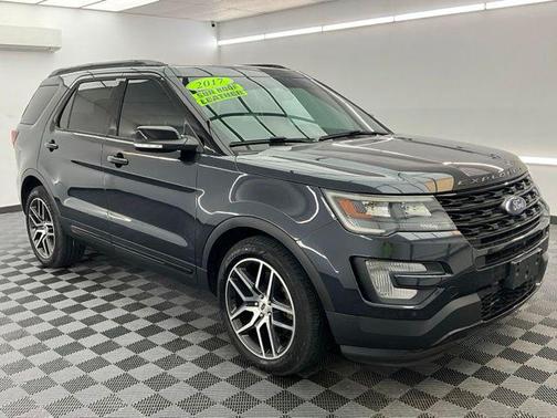 Quartz Metallic 2017 Ford Explorer sport
