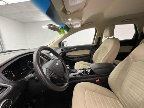 2016 Ford Edge SE