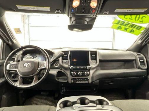 2023 RAM 3500 Tradesman Crew Cab 4x4 8' Box