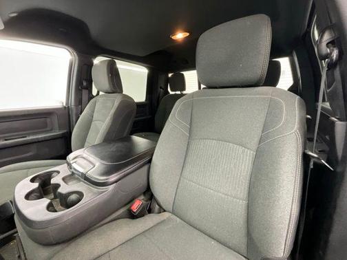 2023 RAM 3500 Tradesman Crew Cab 4x4 8' Box