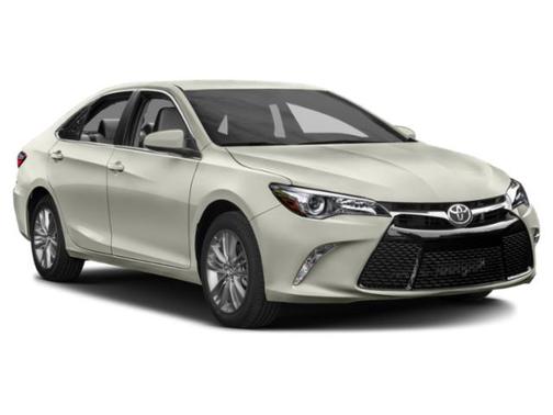Blizzard Pearl 2015 Toyota Camry SE
