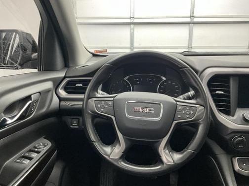 2020 GMC Acadia AWD AT4