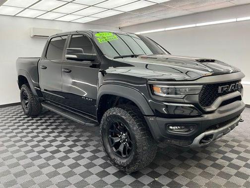 Diamond Black Crystal Pearlcoat 2021 RAM 1500 TRX
