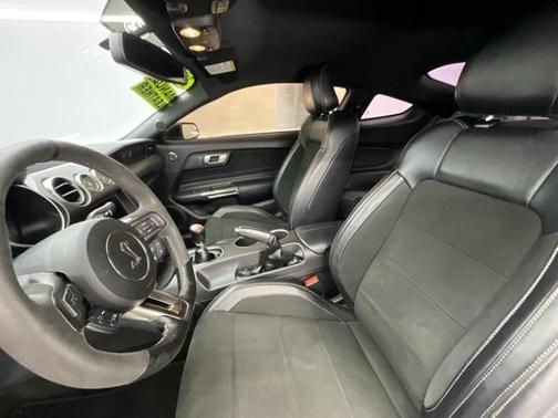 2016 Ford Shelby GT350 Base