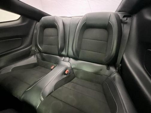 2016 Ford Shelby GT350 Base