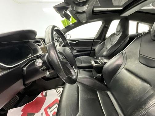 2016 Tesla Model S 90D