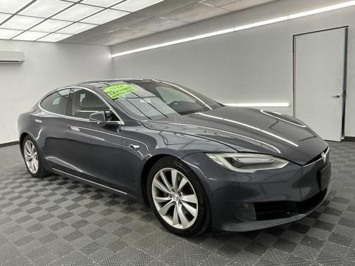 2016 Tesla Model S 90D