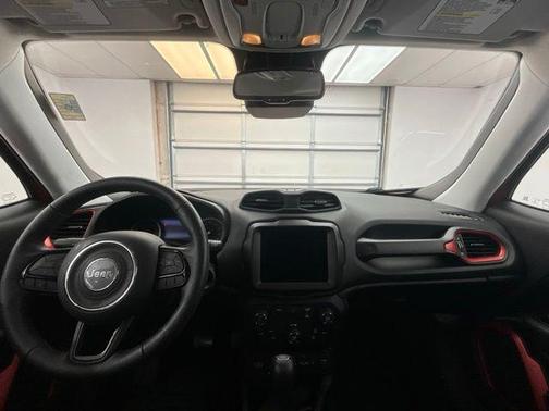 Colorado Red Clearcoat 2022 Jeep Renegade Latitude