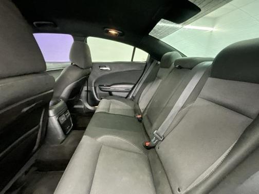 2018 Dodge Charger SXT