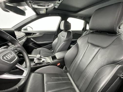 2023 Audi A4 45 S line Premium Plus