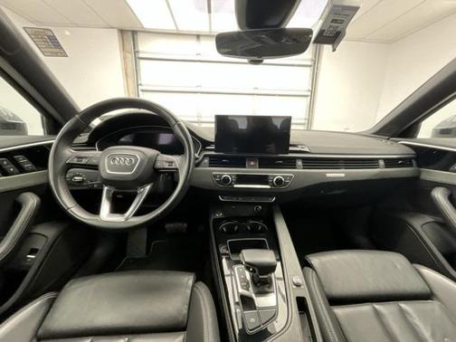2023 Audi A4 45 S line Premium Plus