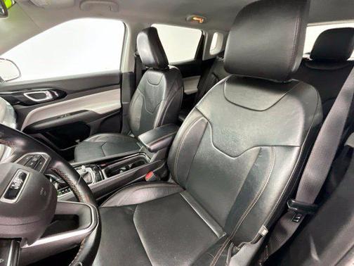 Bright White Clearcoat 2022 Jeep Compass Limited