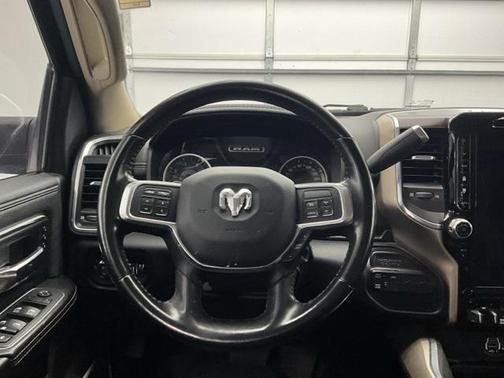 2022 RAM 2500 Laramie Crew Cab 4x4 6'4' Box