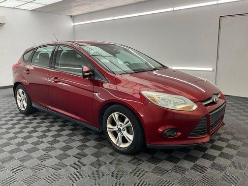 Ruby Red 2014 Ford Focus SE