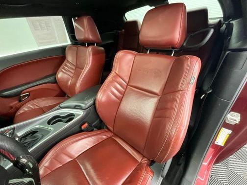 Octane Red Pearlcoat 2018 Dodge Challenger SRT Hellcat