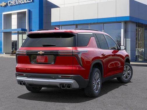 2025 Chevrolet Traverse LT