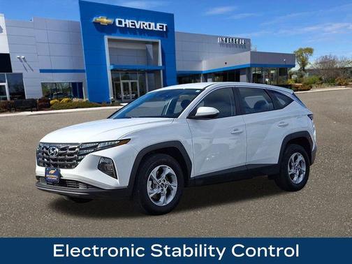 2024 Hyundai TUCSON SE