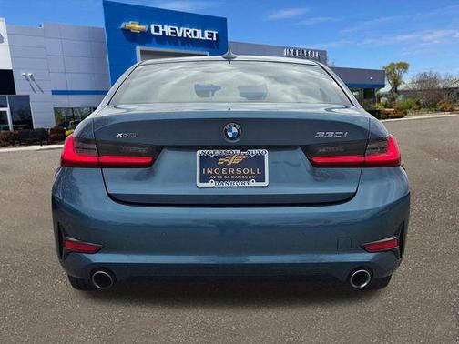 2021 BMW 330 i xDrive