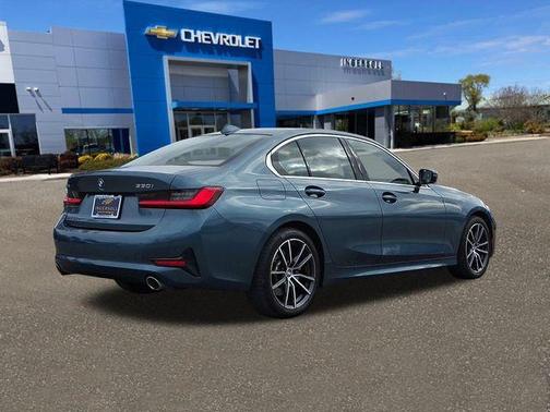 2021 BMW 330 i xDrive