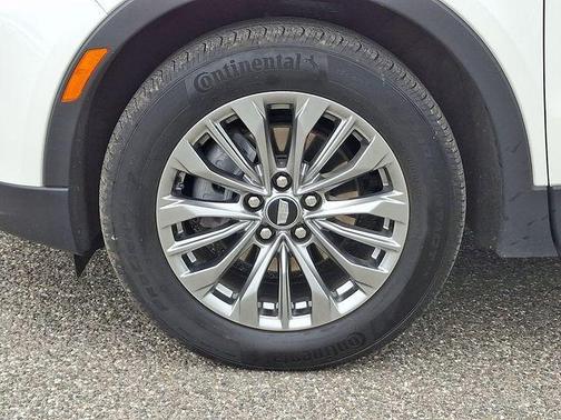 Crystal White Tri-Coat 2024 Cadillac XT4 Premium Luxury