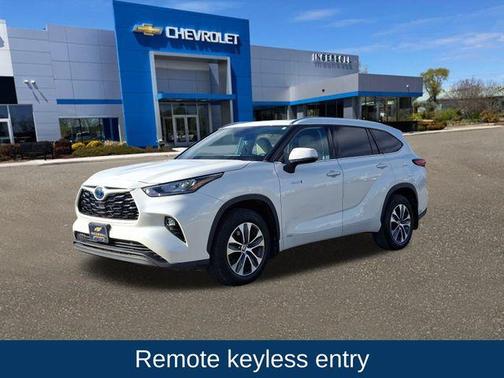 2020 Toyota Highlander Hybrid XLE