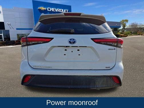 2020 Toyota Highlander Hybrid XLE