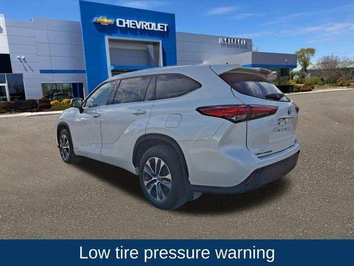 2020 Toyota Highlander Hybrid XLE