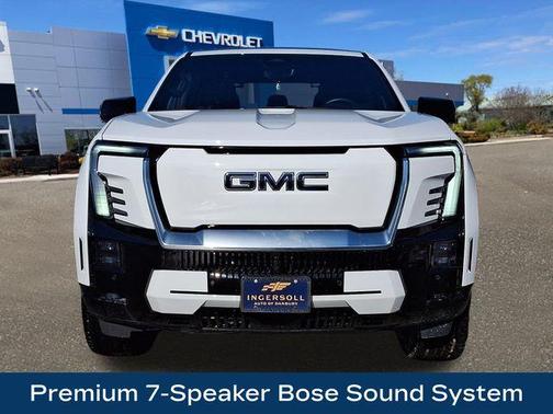 2025 GMC Sierra EV Denali
