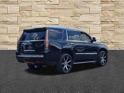 2019 Cadillac Escalade Luxury