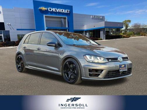 2017 Volkswagen Golf R 4-Door