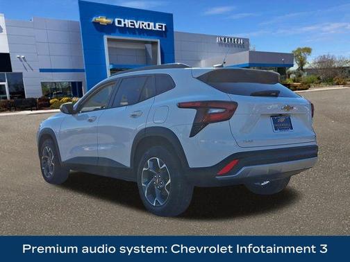 2024 Chevrolet Trax LT