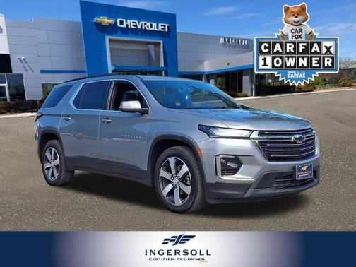 Sterling Gray Metallic 2023 Chevrolet Traverse LT Leather