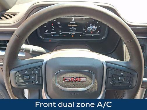 White Frost Tri-Coat 2023 GMC Yukon SLT