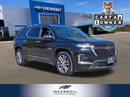Mosaic Black Metallic 2023 Chevrolet Traverse High Country