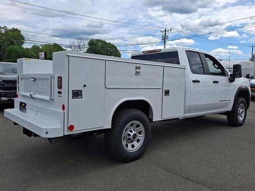 Summit White 2026 GMC Sierra 3500 Pro