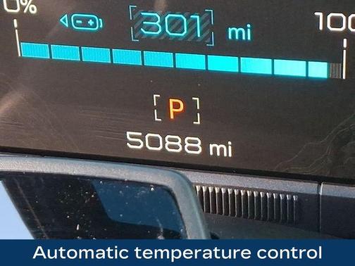 Green Matte 2024 GMC HUMMER EV SUV 3X