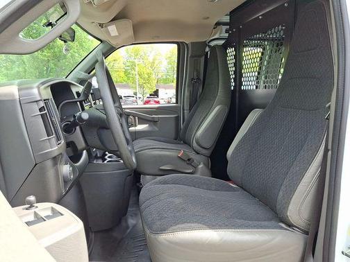 Summit White 2025 GMC Savana 2500 Work Van