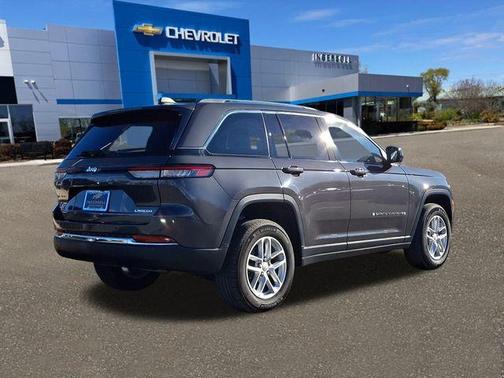 2023 Jeep Grand Cherokee Laredo