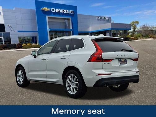 2020 Volvo XC60 T5 Momentum