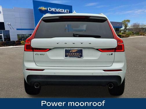 2020 Volvo XC60 T5 Momentum