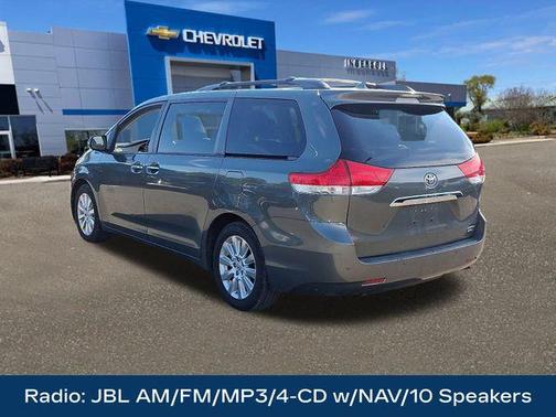 2013 Toyota Sienna XLE