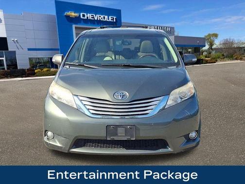 2013 Toyota Sienna XLE