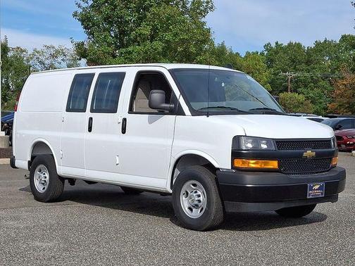2025 Chevrolet Express 3500 Work Van
