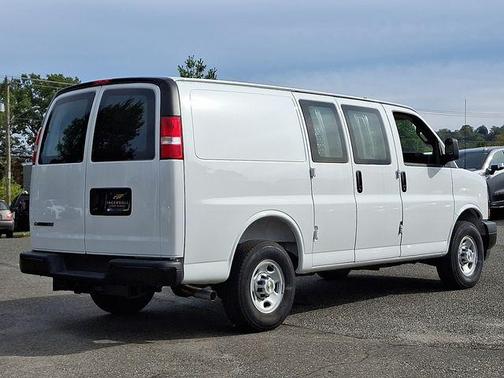 2025 Chevrolet Express 3500 Work Van