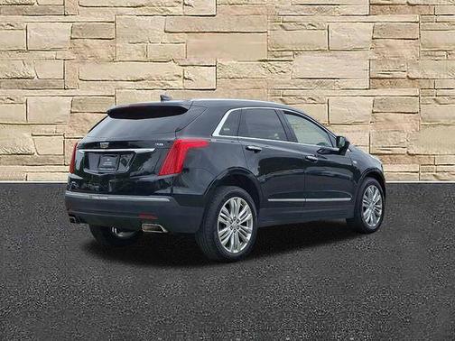 2017 Cadillac XT5 Premium Luxury