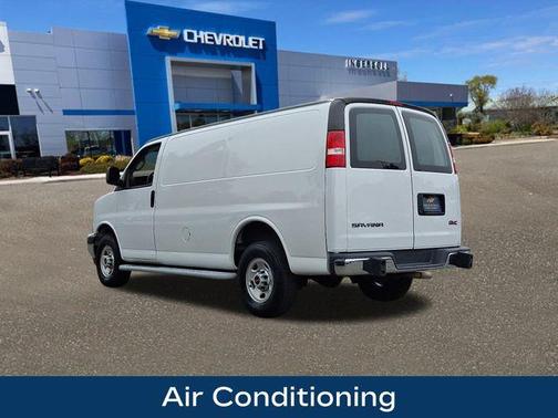 2022 GMC Savana 2500 Work Van